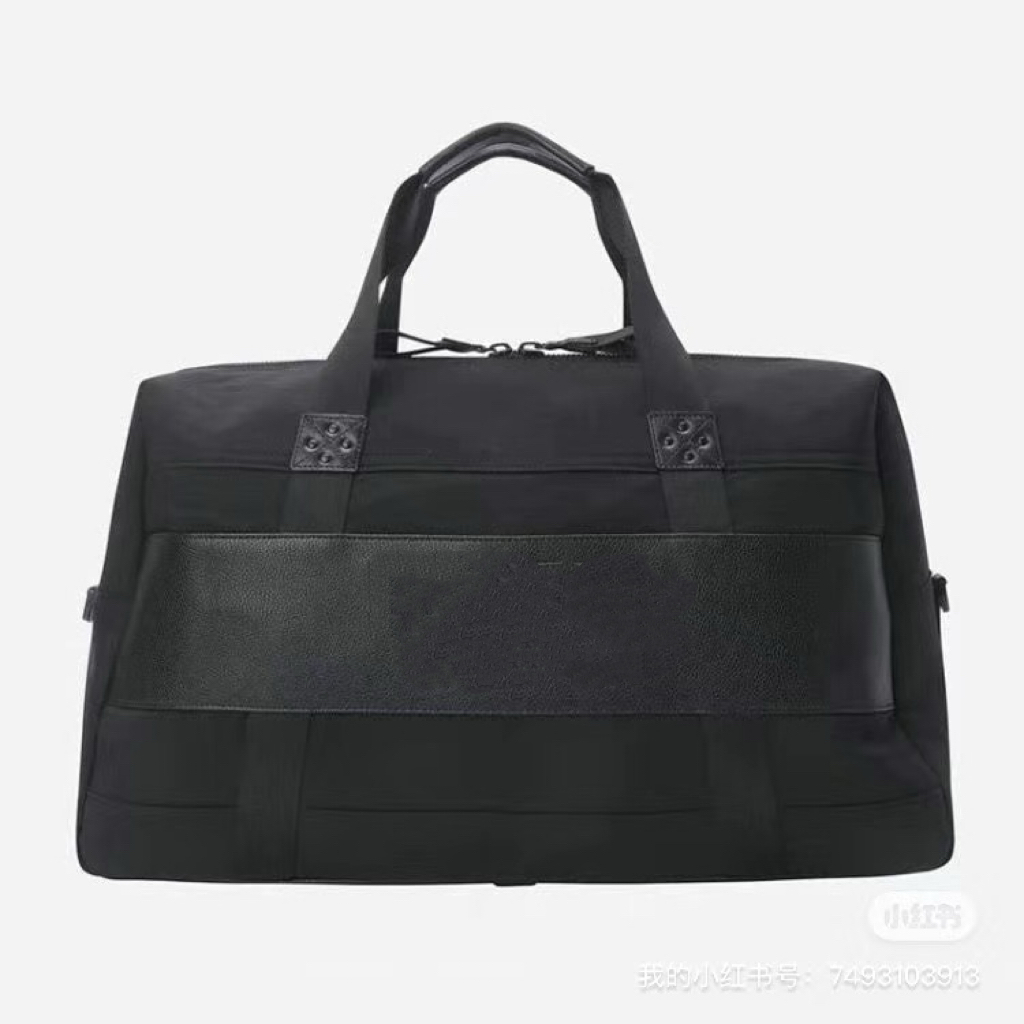 Nuova Borsa per Abbigliamento  - Golf Equipment Stores recensione e prezzo